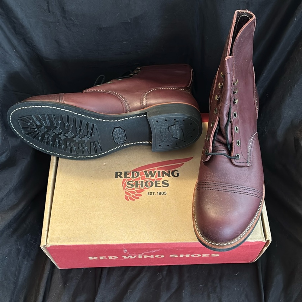 Red Wing Men’s Iron Ranger Oxblood boots size 12